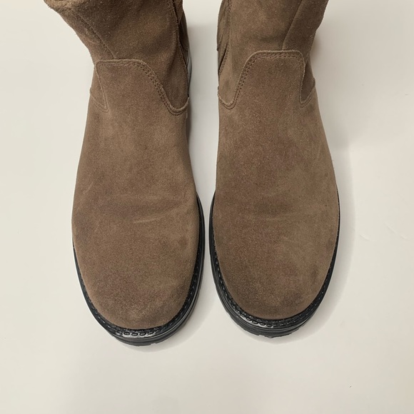 La Canadienne Gavan Suede Waterproof Boots - Picture 4 of 7